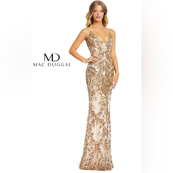 NWT Mac Duggal Style 5107 Plunging Neckline Sequins Gown Dress Gold Nude Size 10 - Picture 1 of 15